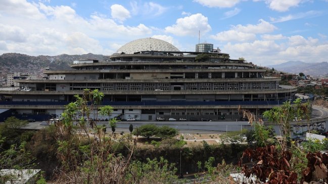 Venezuela empieza trabajos en temida cárcel de Caracas para convertirla en centro social