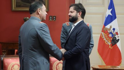 Boric se reunió con el próximo comandante en jefe del Ejército en La Moneda