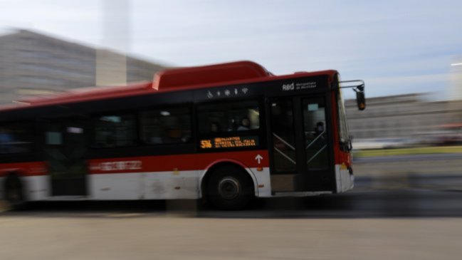 En riesgo vital mujer que fue atropellada por bus RED en Lo Prado