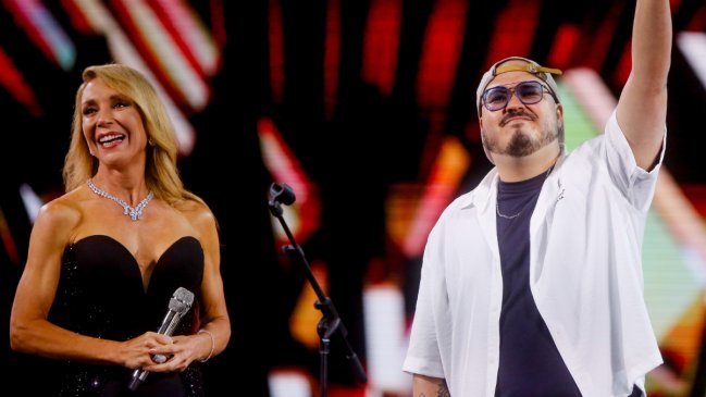 El osado chiste de Karen Doggenweiler a Esteban Düch que sacó carcajadas en Viña 2026