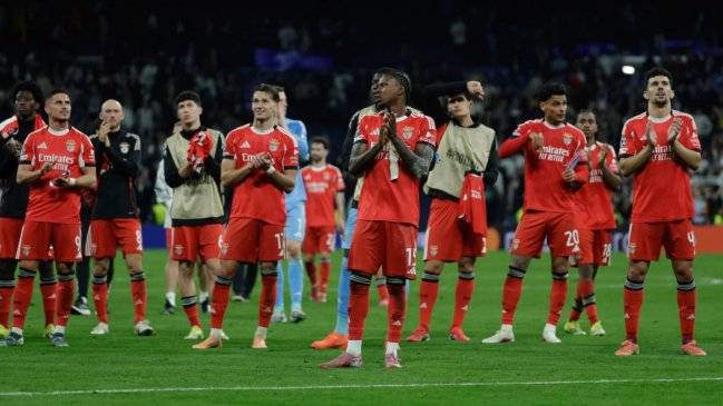 Jugador de Benfica desató la furia de sus hinchas al pedirle la camiseta a Vinícius
