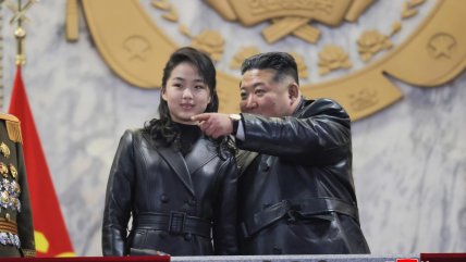   Hija adolescente de Kim acudió a desfile militar y refuerza perfil de posible sucesora 