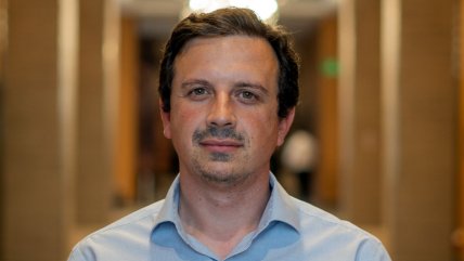  Exdirector del SLEP Atacama se querelló contra Boric por injurias graves  