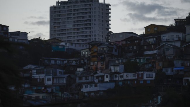 Corte de luz afectó a más de 20 mil clientes en Valparaíso durante la madrugada