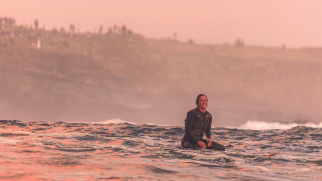Dominique Charrier estrenó documental sobre la histórica ola que la coronó campeona mundial