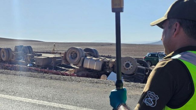 SIAT investiga accidente de camión que dejó un muerto en Taltal