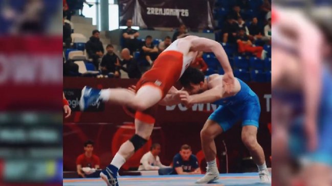 [VIDEO] La maniobra viral en un campeonato de lucha que le permitió la victoria a un deportista ruso