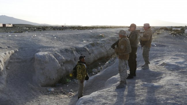 Alcalde de Arica apoya barreras físicas 