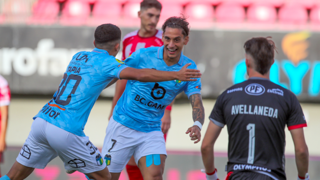 [VIDEO] El golazo de Sarrafiore al minuto de juego contra Unión La Calera