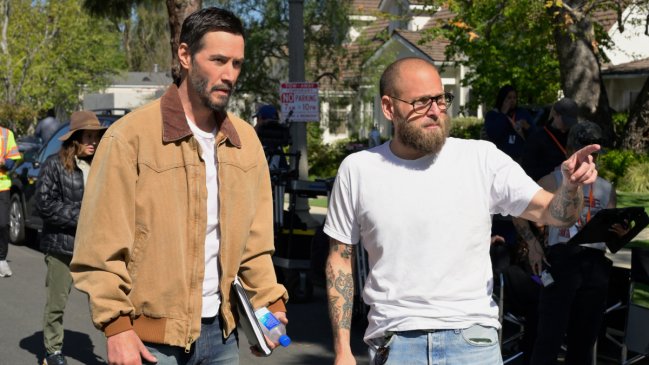 Jonah Hill dirige a Keanu Reeves en la nueva comedia negra 