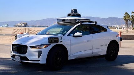 Nvidia se alía con Uber para masificar los robotaxis y apuesta por data centers en el espacio