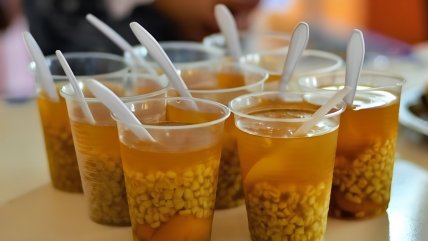   Anciana murió mientras comía mote con huesillos en la Plaza de Armas de Temuco 