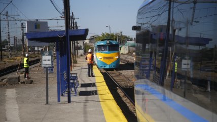 Retiro de contrato del tren Santiago-Valparaíso desató críticas de autoridades regionales