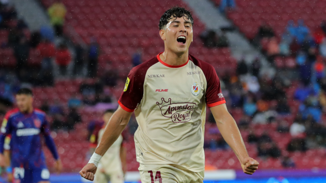 [VIDEOS] Chamorro le asestó dos golpes a la U para adelantar a La Serena