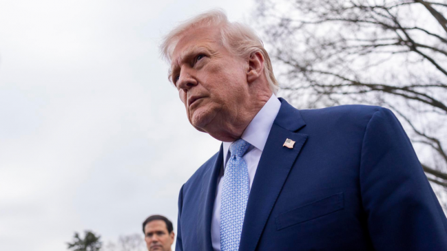 EE.UU. afirma haber debilitado amenaza de Irán en Ormuz tras ataque a arsenal costero