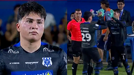   Insólito: Arquero de 18 años debutó y salió reemplazado a los dos minutos 