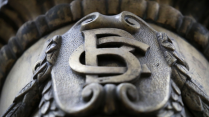 Banco Central recorta crecimiento y anticipa mayor inflación por alza de combustibles