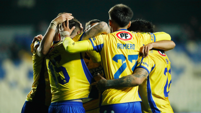 U. de Concepción reaccionó ante Cobresal y cosechó su primer triunfo por Copa de la Liga