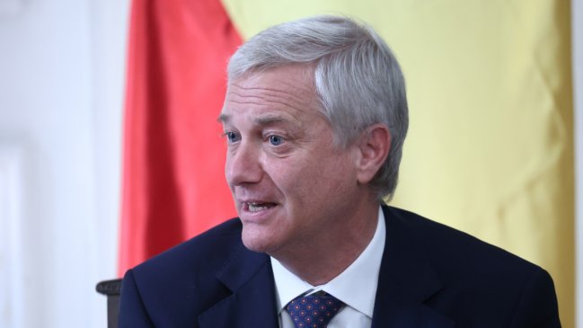 Experto llamó al oficialismo a 