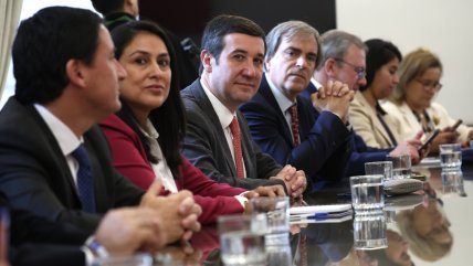 Oficialismo llama a la unidad tras error comunicacional de 