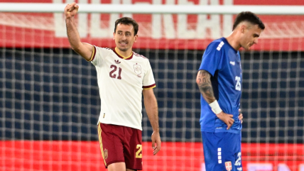   [VIDEOS] Mikel Oyarzabal se lució con un notable doblete en el triunfo de España sobre Serbia 