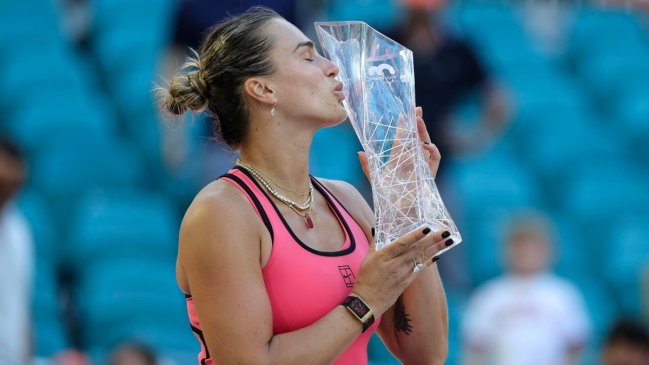 Sabalenka reina en Miami y se une al selecto club del 