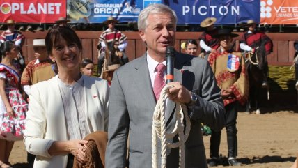 Kast llamó a la unidad para que 