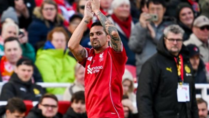   Mark González volvió a decir presente en Duelo de Leyendas en Liverpool 