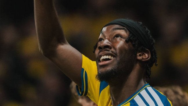 [VIDEO] Anthony Elanga ilusionó a Suecia y Zalewski emparejó para Polonia