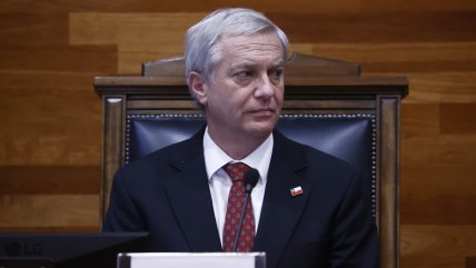 Kast defiende alza de combustibles y dice que no gobernará 