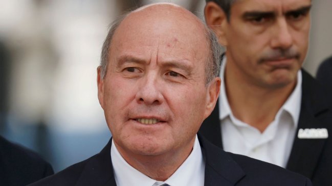 Quiroz defendió tramitar la reconstrucción como ley miscelánea pese a presión del Congreso