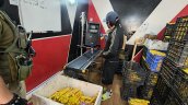 Seis detenidos por adulterar alimentos caducados en bodega: Reimprimían fecha de vencimiento