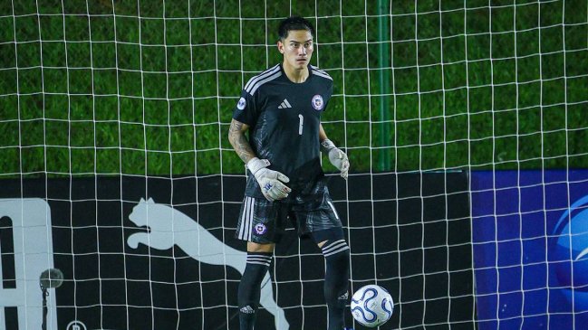 [VIDEO] El insólito penal que regaló el arquero de la Roja sub 17