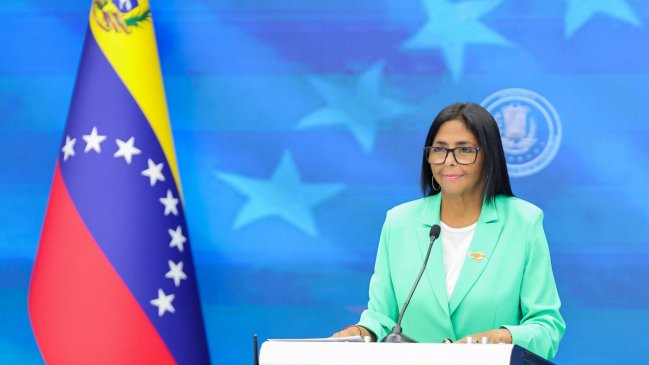 Delcy Rodríguez anunció un incremento de los salarios el próximo 1 de mayo en Venezuela