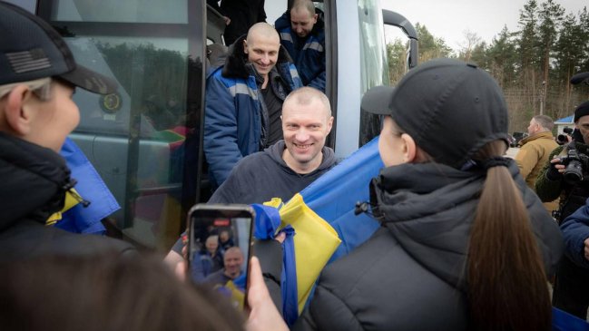 Rusia y Ucrania anunciaron el canje de 350 prisioneros de guerra