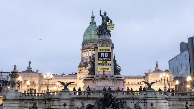 Miles de argentinos se unieron a la batalla legal contra la minería cerca de los glaciares