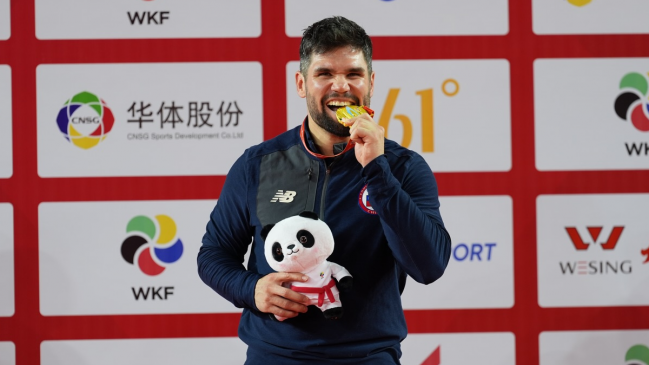 Rodrigo Rojas se coronó campeón en la Premier League de Karate en China