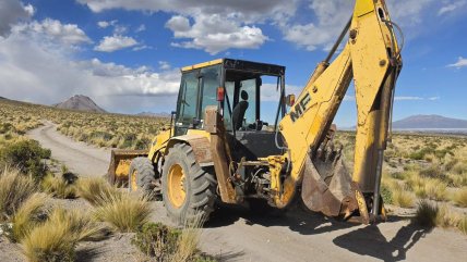 Dos bolivianos fueron detenidos acusados de robar maquinaria que construye la zanja en la frontera