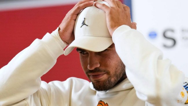 Carlos Alcaraz se retiró del Conde de Godó por lesión en la muñeca derecha