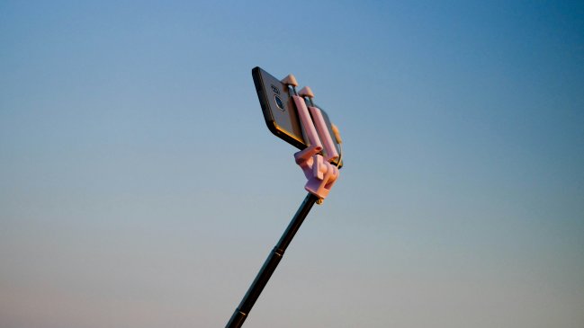 El silencio detrás de las pantallas: El factor emocional en el aumento de intoxicaciones adolescentes