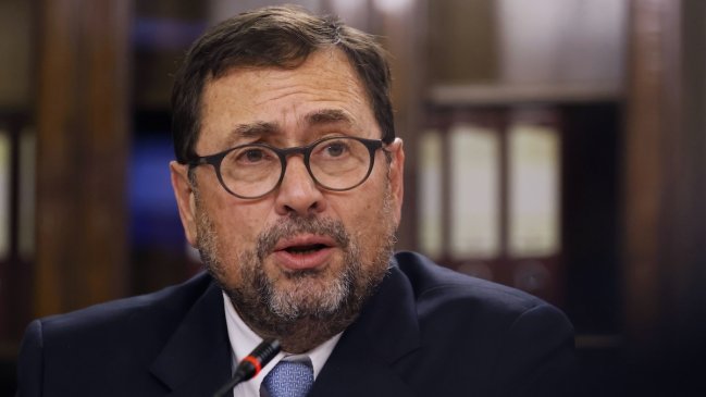 Canciller responde polémica por Estrecho de Magallanes: 