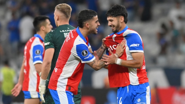 La UC marcó un hito: Los triunfos de equipos chilenos en Brasil por torneos Conmebol