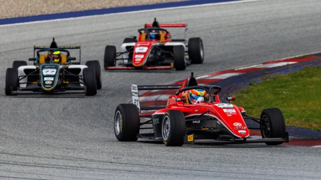 Chileno Agustín Sepúlveda tuvo meritorio debut en la Fórmula 4 CEZ de Austria