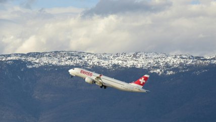 Suiza educa a turistas: silencio en los trenes, mantener limpio y no sacar fotos a extraños
