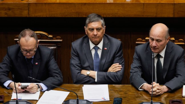 Límite a la gratuidad, cuarta versión del Gobierno: ahora sí que ya no va