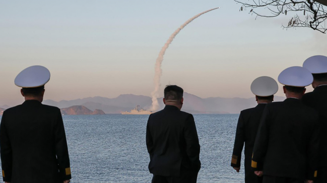 Corea del Norte lanzó misiles balísticos hacia el mar de Japón
