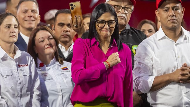 Chavismo acusó cánticos racistas contra Rodríguez durante acto de Machado en España