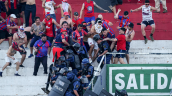 Detenidos por violencia en clásico del fútbol paraguayo enfrentan hasta 12 años de prisión