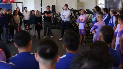 Michael Clark comunicó personalmente al plantel su renuncia a Azul Azul