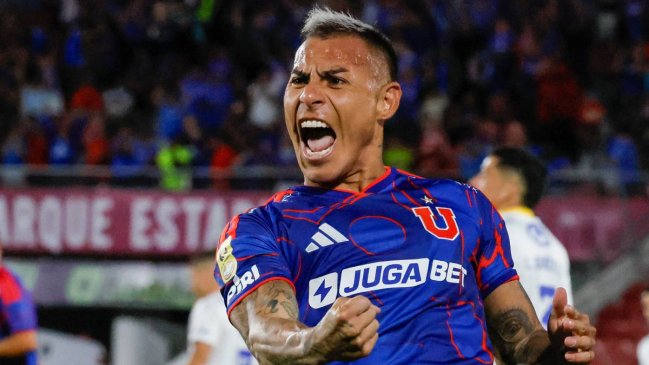 Eduardo Vargas entró en la nómina para el clásico universitario